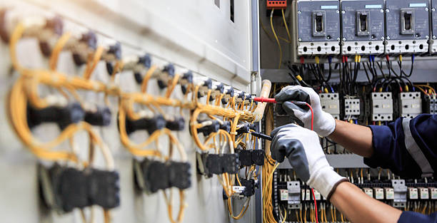 Professional Electrician technician working in Big Lake, MN
